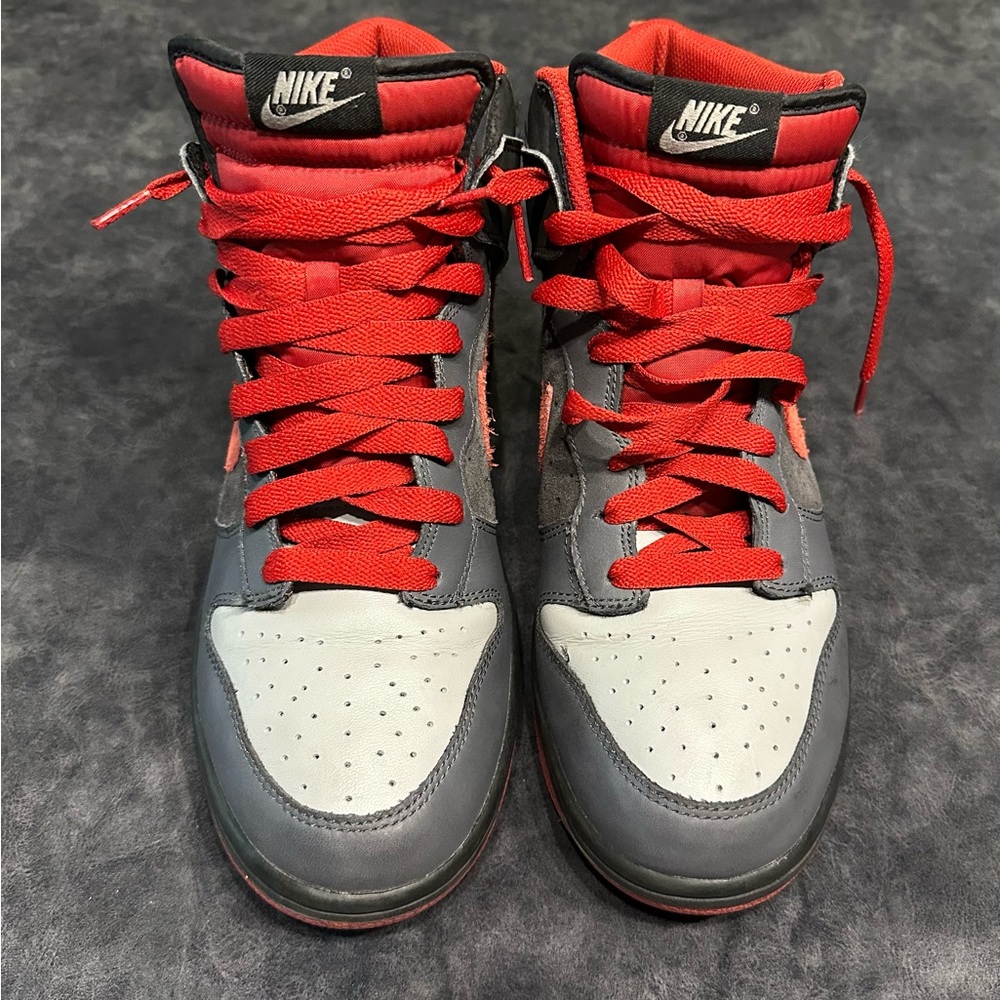 Nike Dunk High Gray - 317982-062 Red
Suede 2008 Rare Black Bred Men's Size 10.5